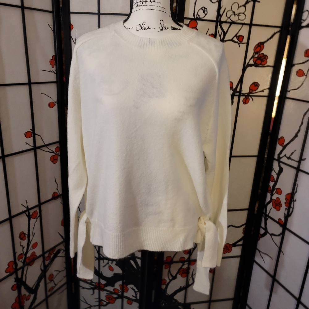 NEW TAGS ON "HOOKED UP BY I.O.T. SOFT FUZZY LADIES KNIT CARDIGAN - Picture 2 of 12